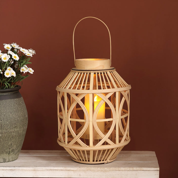 Handcrafted lantern made of rattan Kalsten