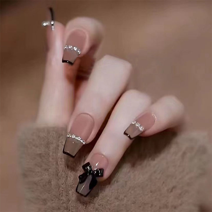 Glamorous designer nails Kalsten