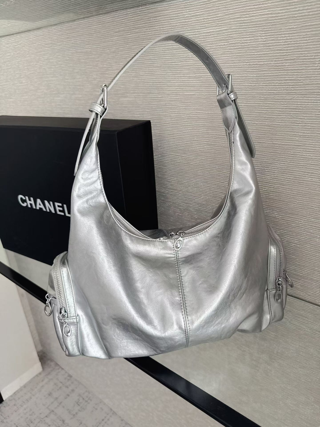 Sleek Leather Hobo Tote Bag