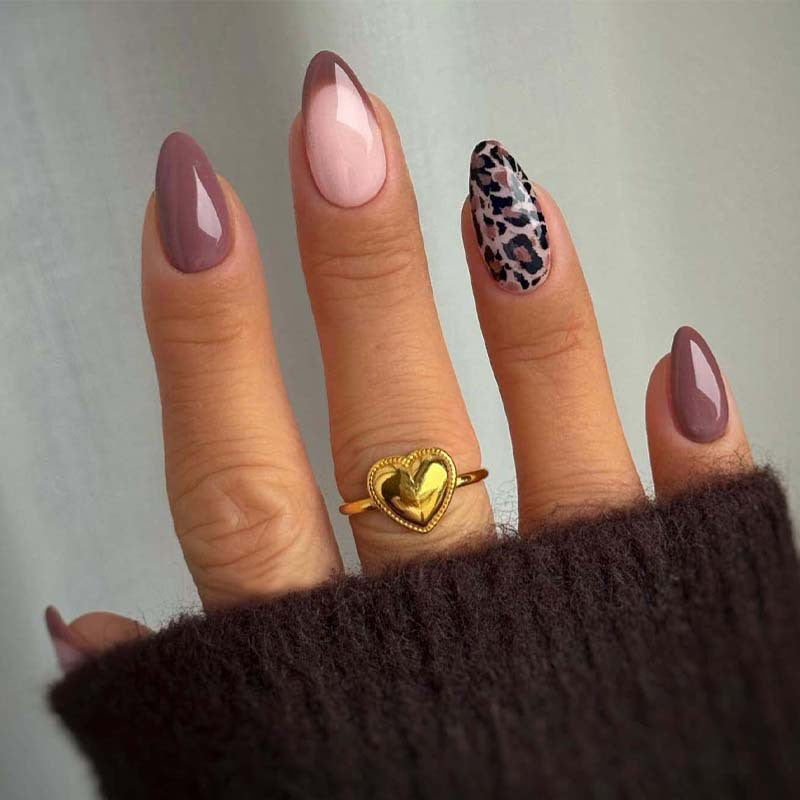 Stunning Artistic Press-On Nail Set