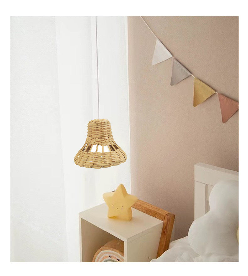 Handmade hanging lamp made of natural material Kalsten