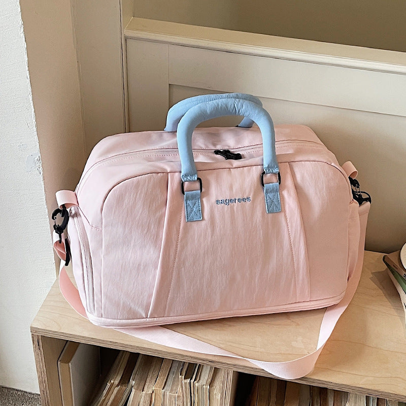 Versatile Carry-All Duffle Bag