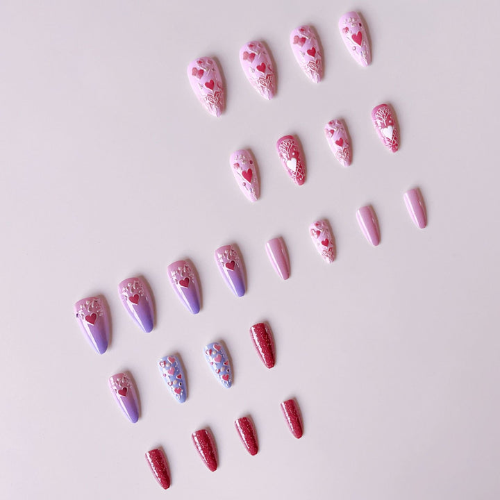 Artificial nail set with romantic heart and floral decorations Kalsten