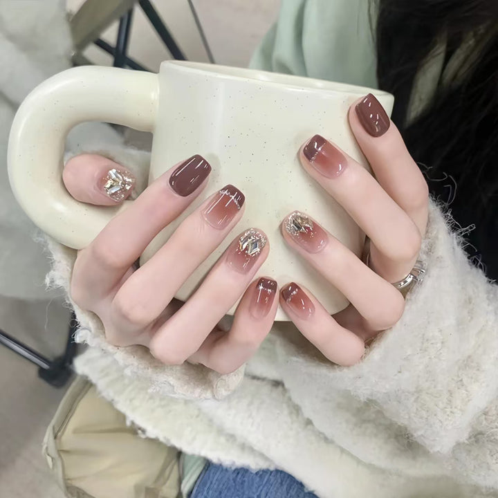 Artistic Floral-Embellished Press-On Nail Art Kalsten