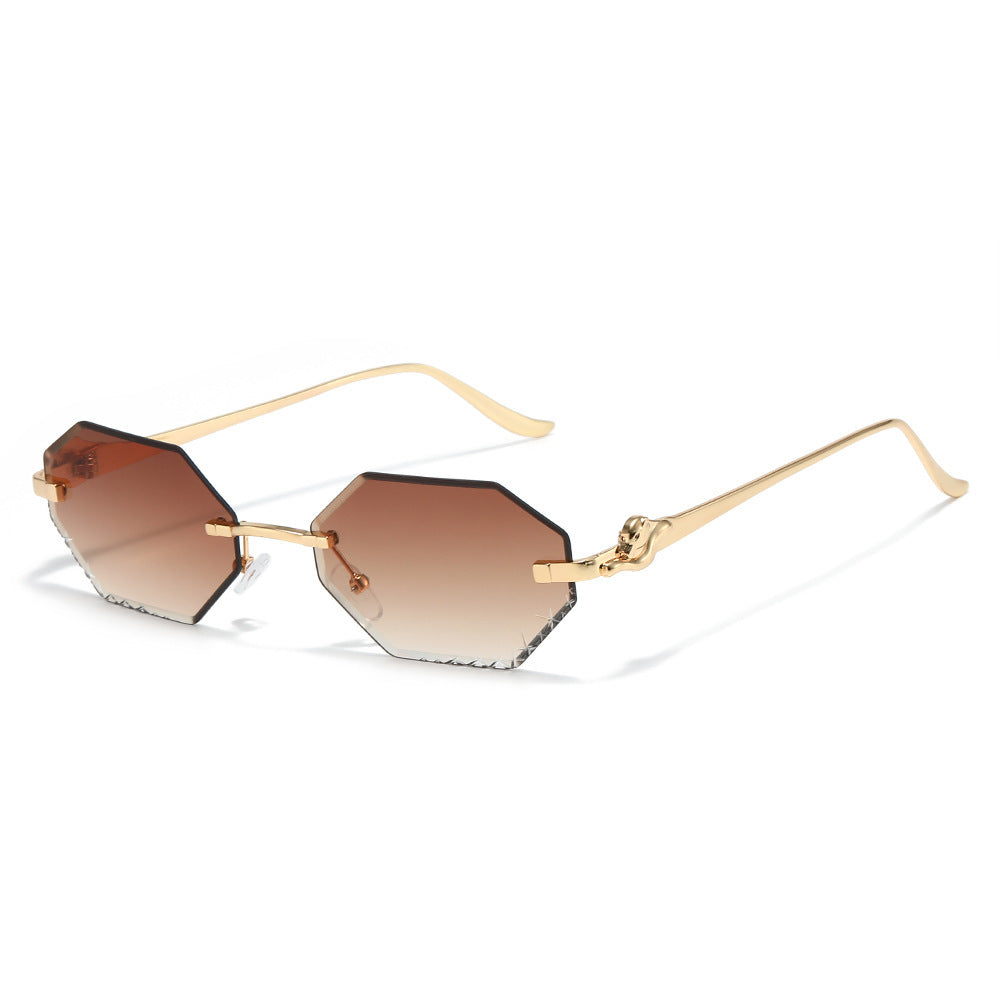 Fashion-Forward Angular Sunglasses Kalsten