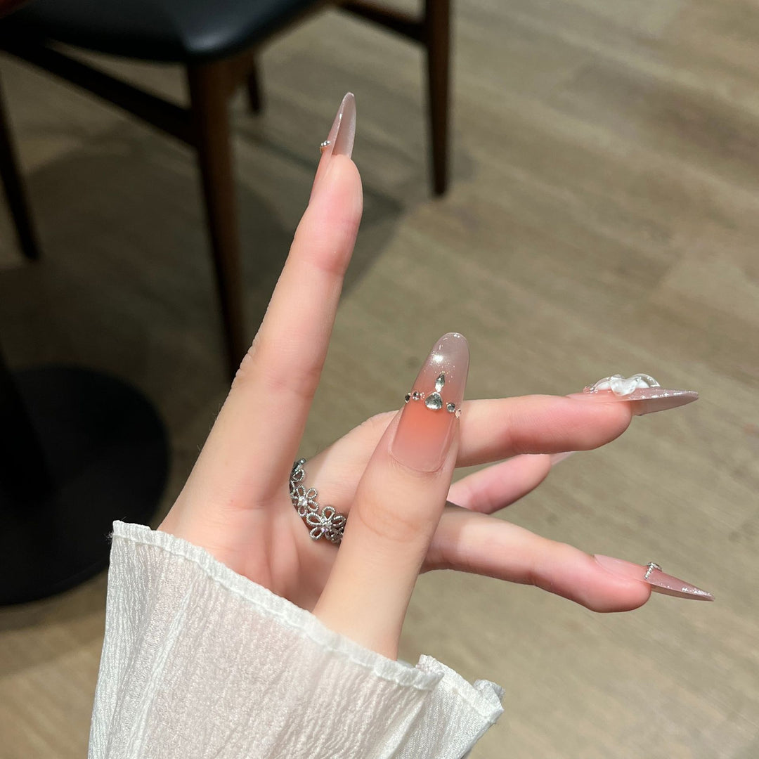 Elegant Floral-Embellished Press-On Nail Art Kalsten