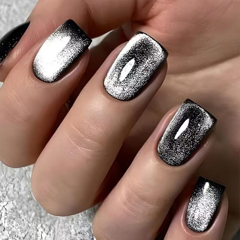 Artificial nails with holographic shine Kalsten