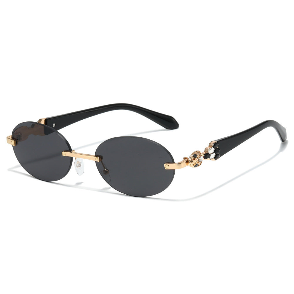 Fashion-Forward Decorative Oval Sunglasses Kalsten