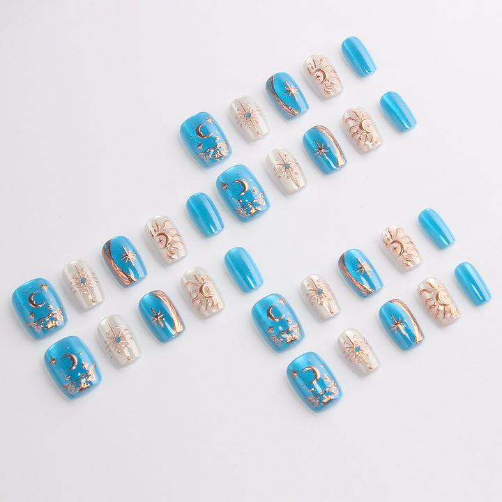 Celestial-Themed Press-On Nail Art Kalsten