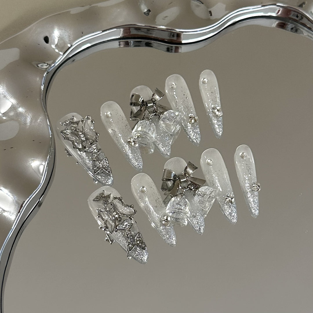 Artistic Rhinestone-Embellished Press-On Nail Set