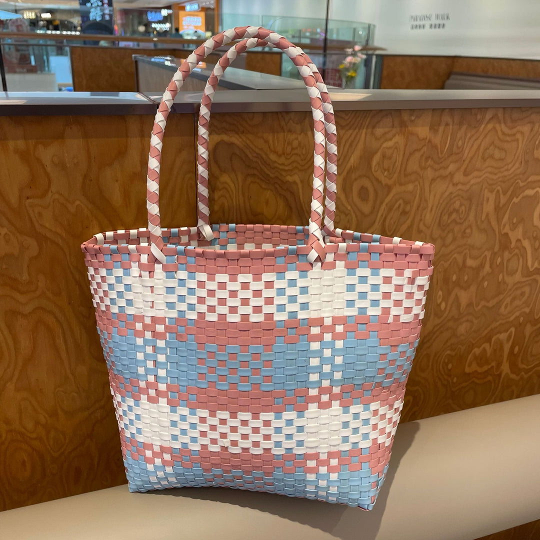 Handwoven leisure bag in modern design Kalsten