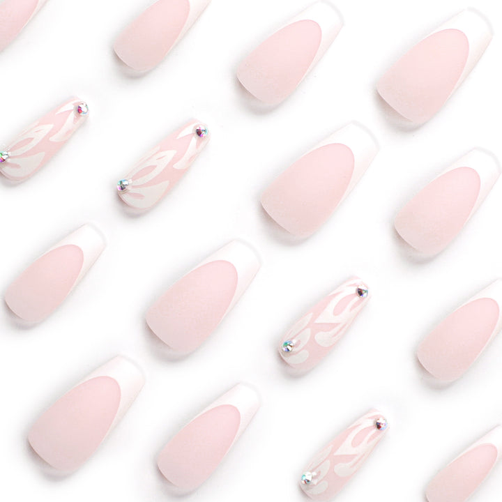 Artfully designed acrylic nails with elegant gradient Kalsten
