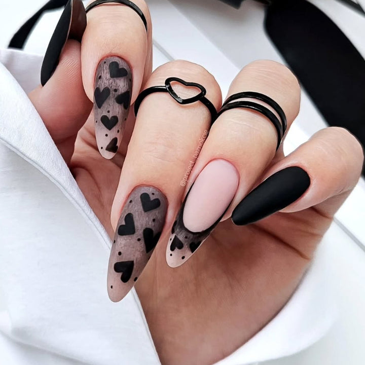 Heart-Patterned Press-On Nail Art Kalsten
