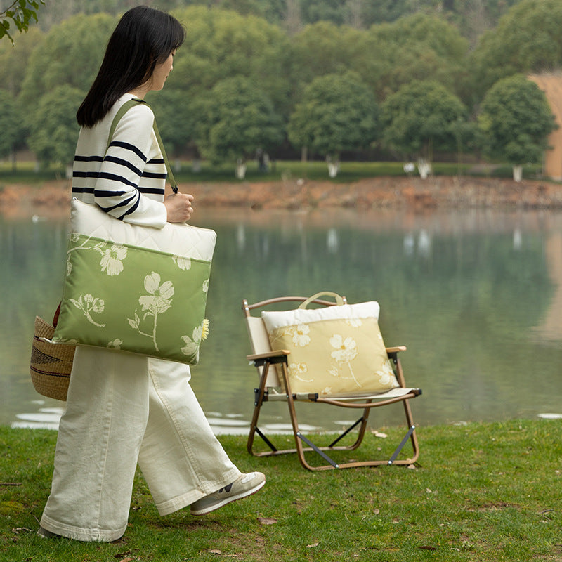 Reversible quilted shoulder bag with removable shoulder strap and floral canvas Kalsten