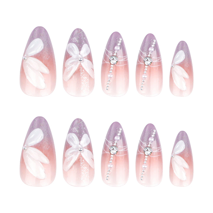 Artful Nail Extensions with Delicate Flower Designs Kalsten