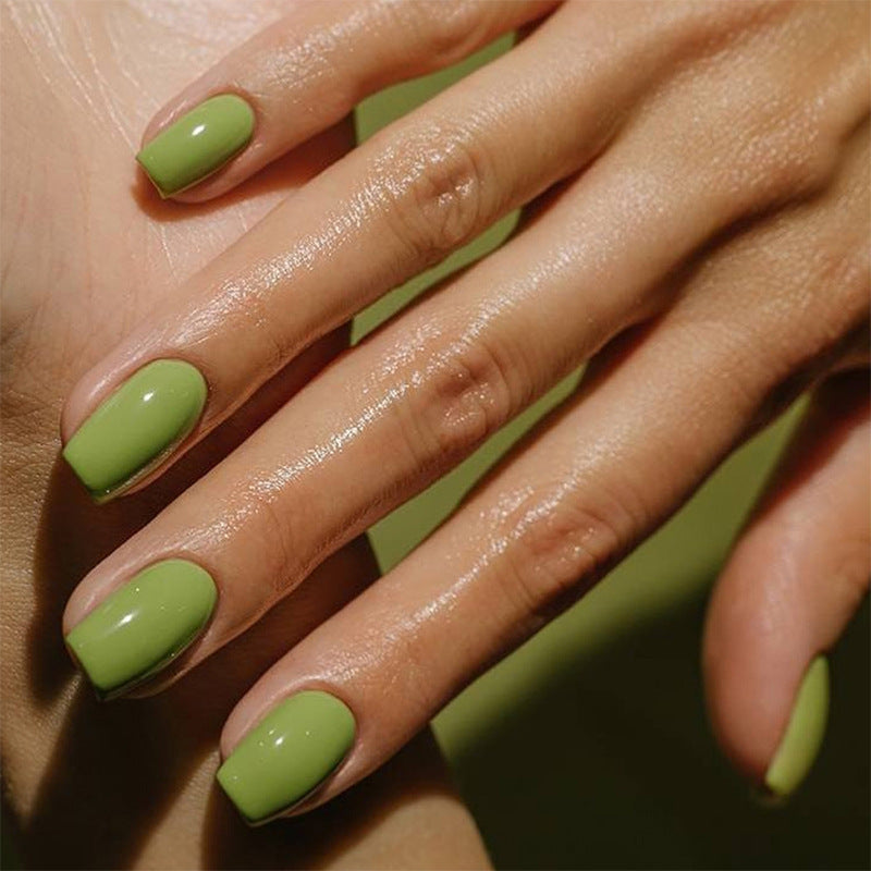 Acrylic nail set with shiny surfaces and perfect fit Kalsten
