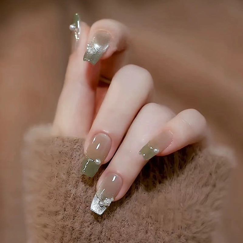 artful nail tips Kalsten