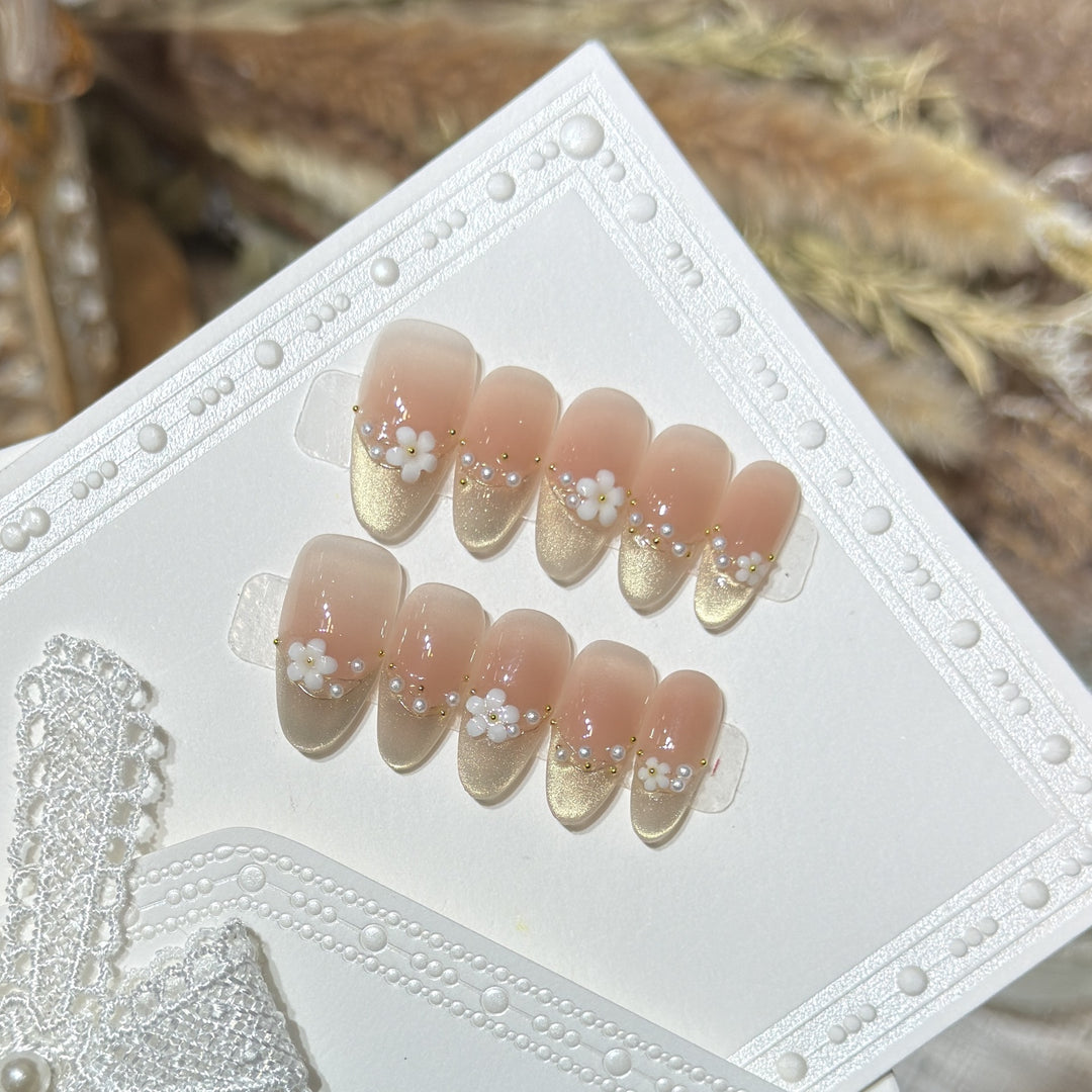 Decorative Press-On Nail Art Set with Floral Accents Kalsten