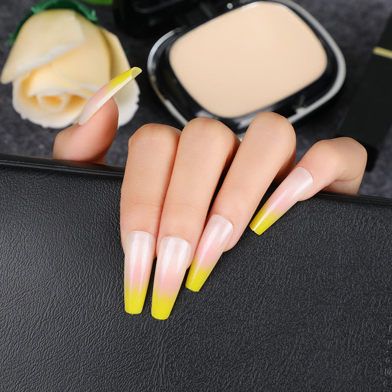 Glamorous artificial nails with gradient Kalsten