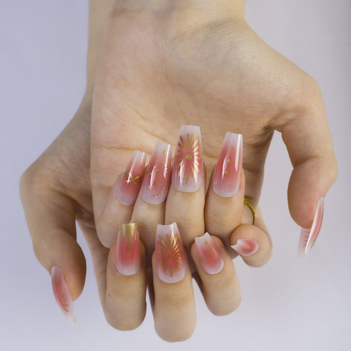 Artificial nails with intricate flower design Kalsten