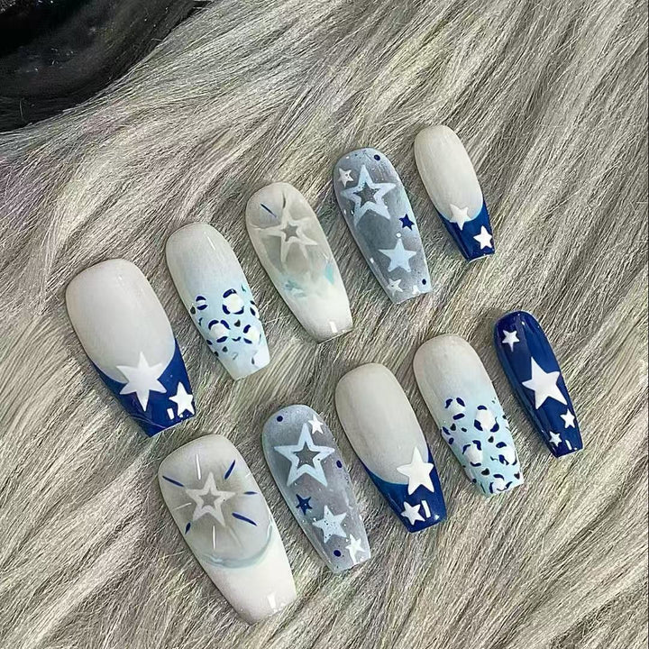 Whimsical Bear-Themed Press-On Nail Art Kit Kalsten