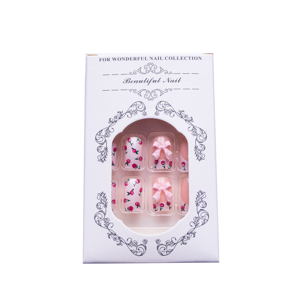Floral Design Decorative Press-On Nails