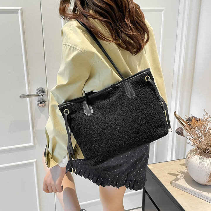 Oversized Faux Fur Tote Bag Kalsten