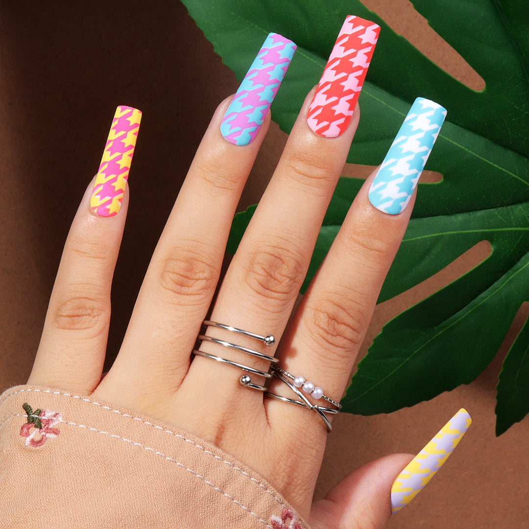 Fashionable houndstooth pattern artificial nail set Kalsten