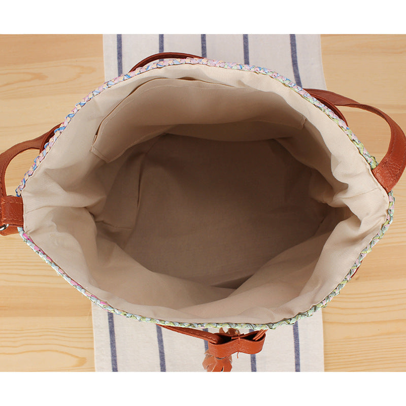 Shoulder bag made of hand-woven natural material with stylish leather accents Kalsten