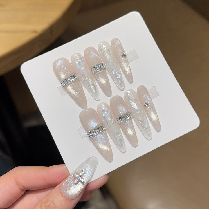 Artificial nails with elegant effect accents Kalsten