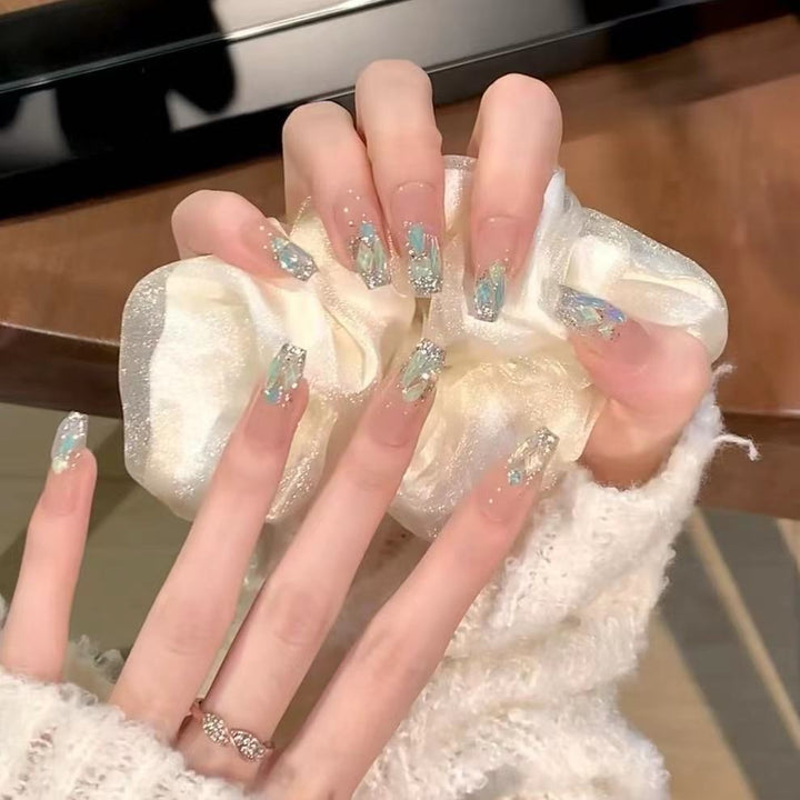 Glamorous Crystal-Accented Press-On Nail Set Kalsten
