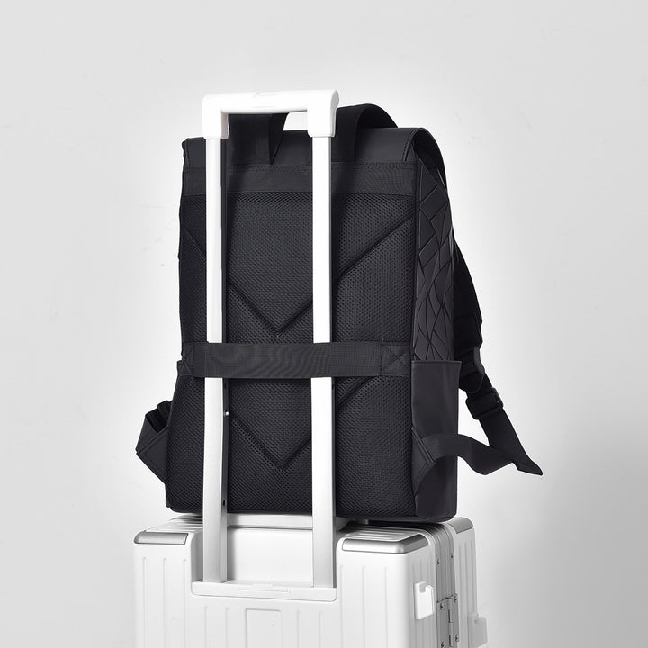 Geometric-Patterned High-Performance Backpack Kalsten