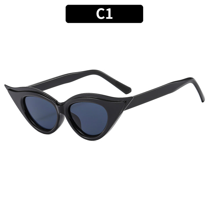 Fashion-Forward Retro Cat-Eye Sunglasses
