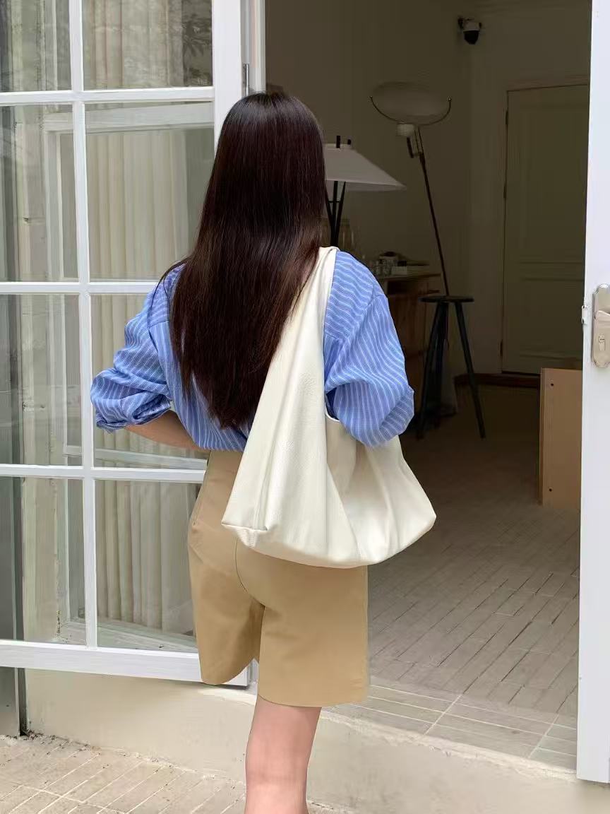 Sleek Leather Slouchy Shoulder Bag