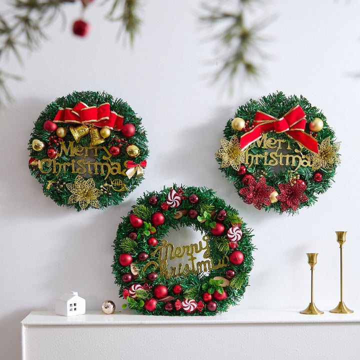 Festive Christmas wreath with pine cones and berries Kalsten