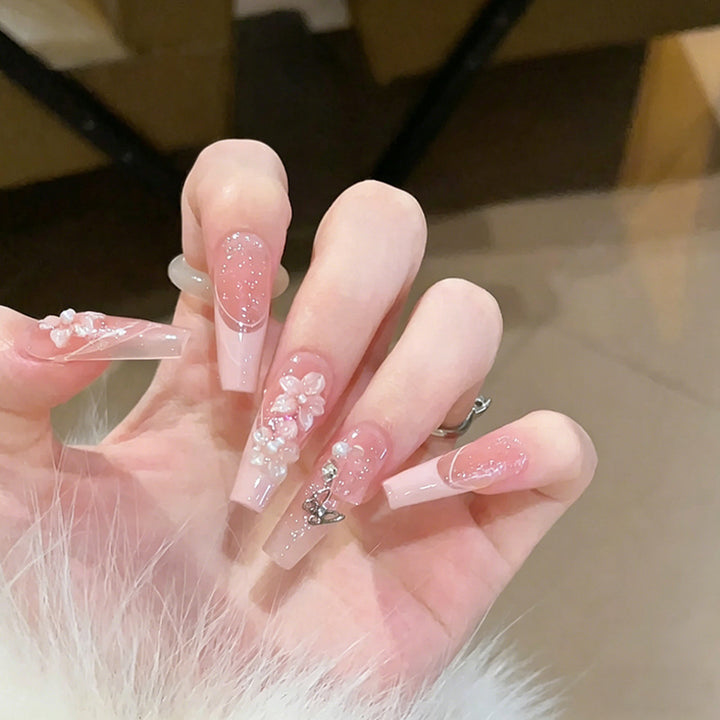 Glamorous artificial nail tips with 3D flower and crystal embellishments Kalsten