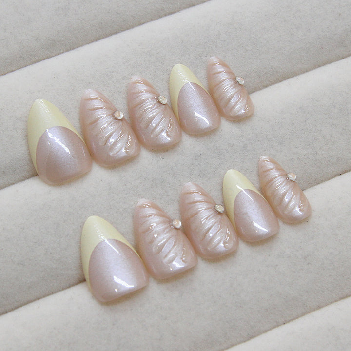 Artistic Shell-Crafted Press-On Nail Extensions Kalsten