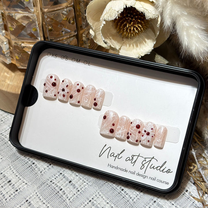 Artistic Press-On Nail Art Set with Unique Design Kalsten