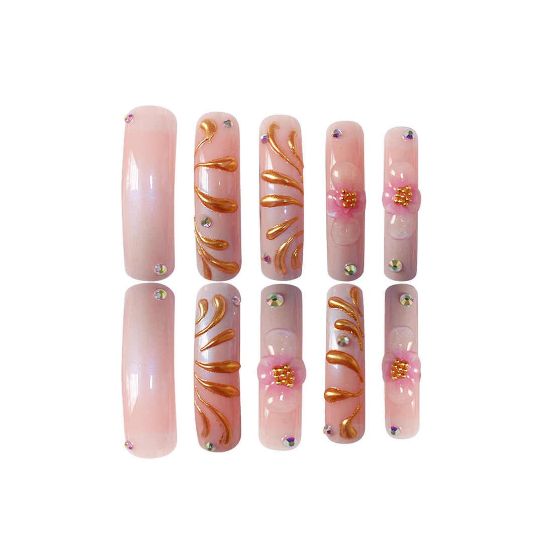 Luxury Gold-Accented Press-On Nail Art Kalsten