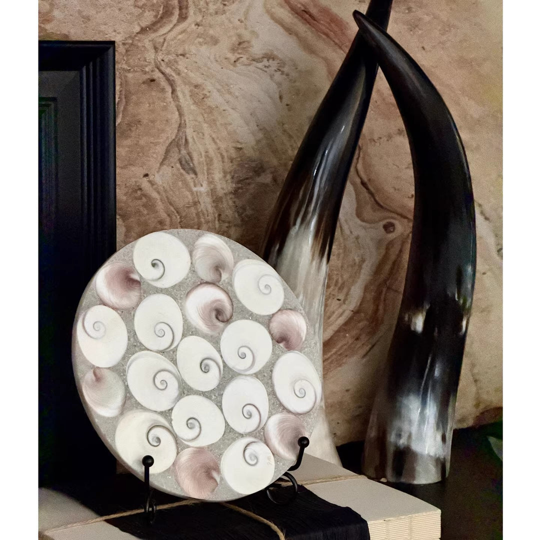 Decorative Serving Plate with Shells Theme