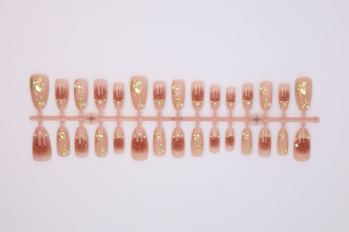 Artificial nail set with romantic rose designs and golden embellishments Kalsten