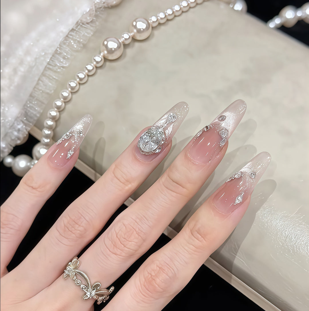 Glamorous artificial nail tips with rhinestone accents Kalsten