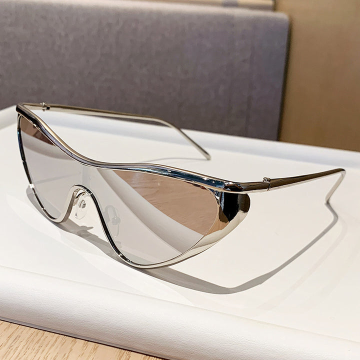 Women's futuristic oversized sunglasses with striking design Kalsten