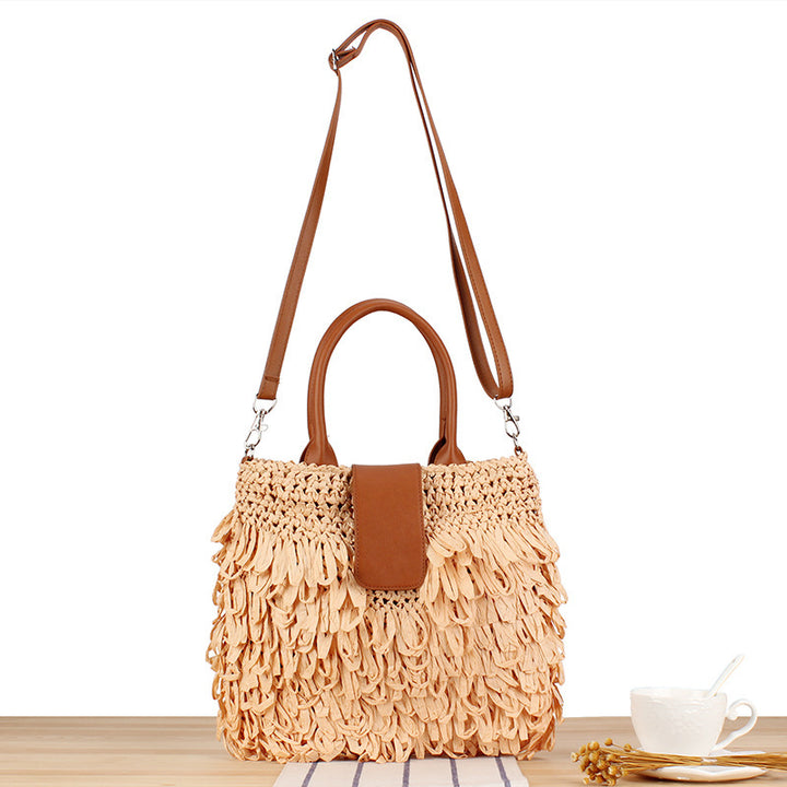 Luxurious shoulder bag with handmade fringes Kalsten