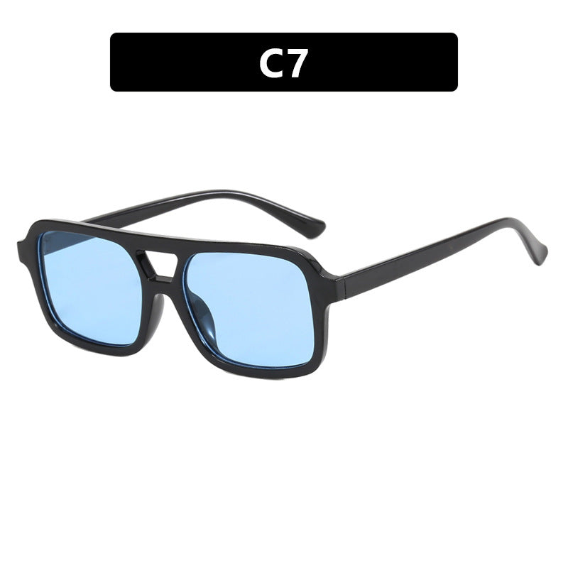 Women's modern square sunglasses with protective UV filter and transparent frame Kalsten