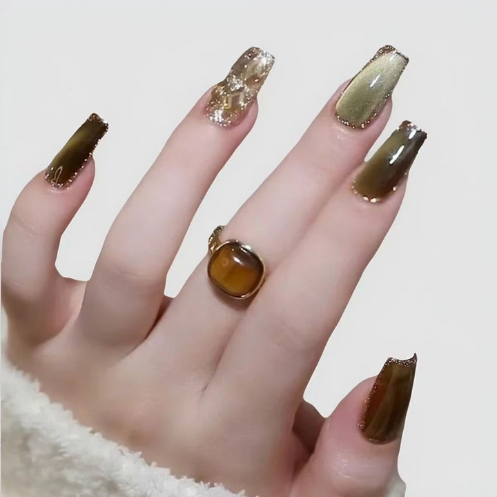 Glamorous Luxurious Press-On Nail Set Kalsten