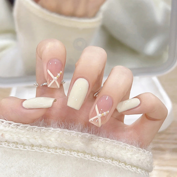 Acrylic nail set with elegant and playful design Kalsten