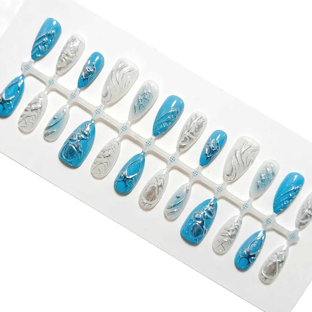 Creative artificial nails with shiny silver and turquoise tones Kalsten