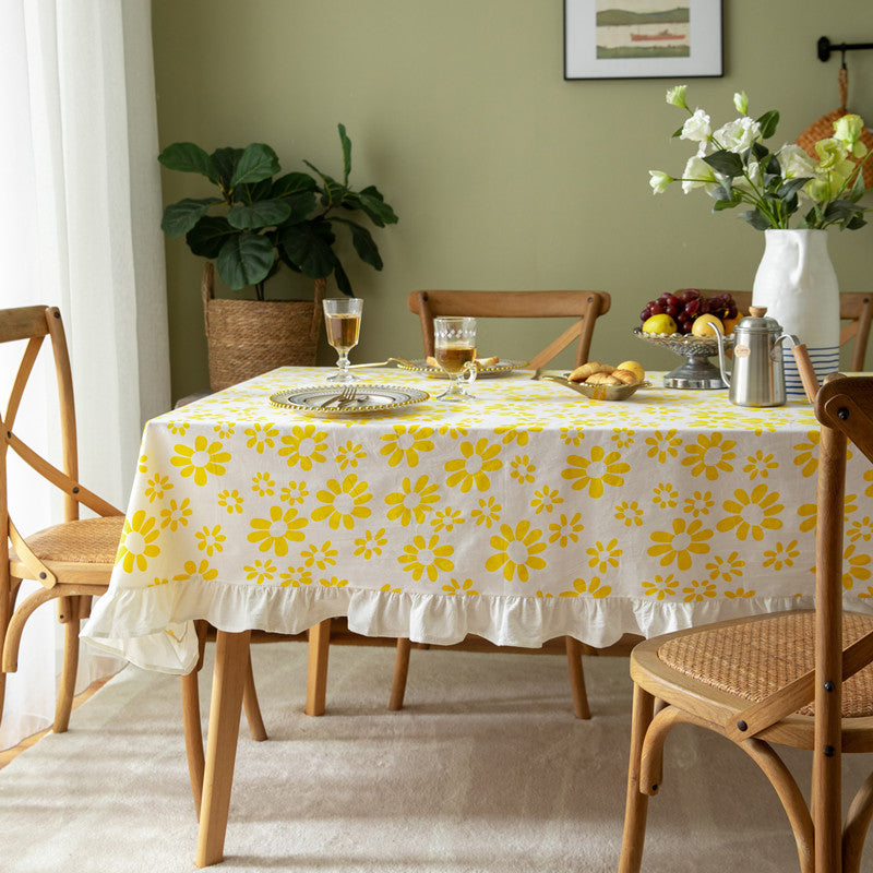 Ruffled Floral Pattern Tablecloth
