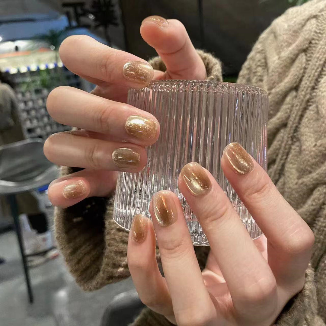 High-quality artificial nails with glossy finish Kalsten